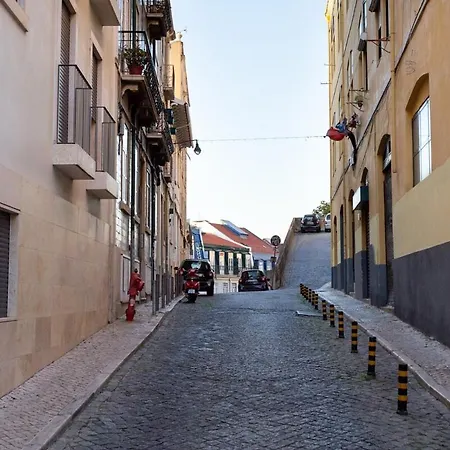 Daire Guestready - Flat W/ Garage Near S. Jorge Castle Lisboa