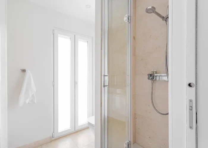 Apartman Guestready - Flat W/ Garage Near S. Jorge Castle