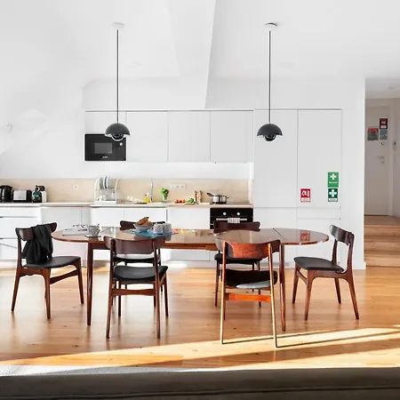 Apartment Joivy 2-br Flat With Garage Near Castelo De S Jorge