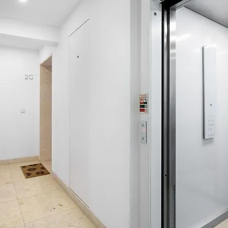 Guestready - Flat W/ Garage Near S. Jorge Castle Appartement Lissabon