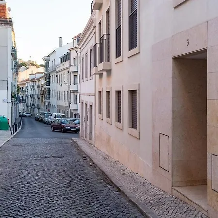 Appartement Guestready - Flat W/ Garage Near S. Jorge Castle Lissabon